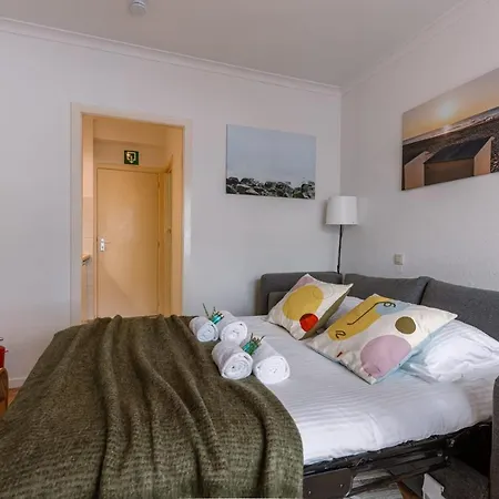 Cozy And Bright Studio With Terrace *